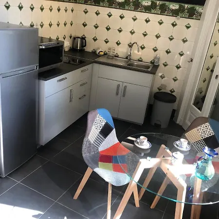 52m2 1 Balcon En Centre-ville Apartment *